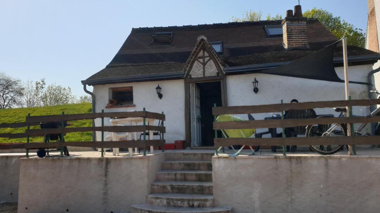 Gite De Charme Proche Loire A Velo Avec Jacuzzi Privatif Savonnieres Ngoại thất bức ảnh